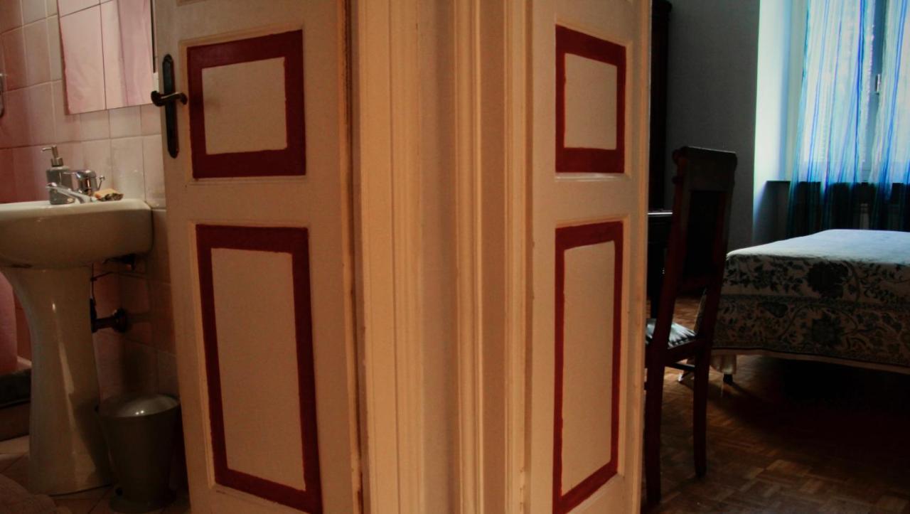 Artroom In Appartment Genova Exterior foto